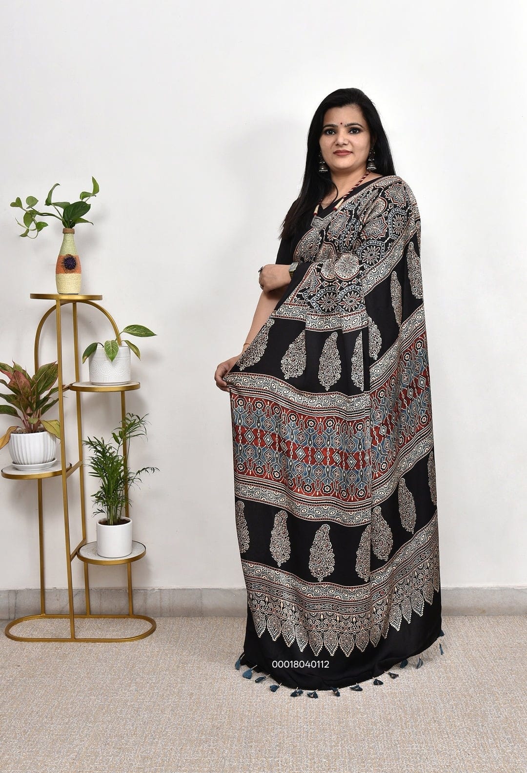 Premium Crepe Gajji Silk Saree – Elegant & Luxury Collection - View 3