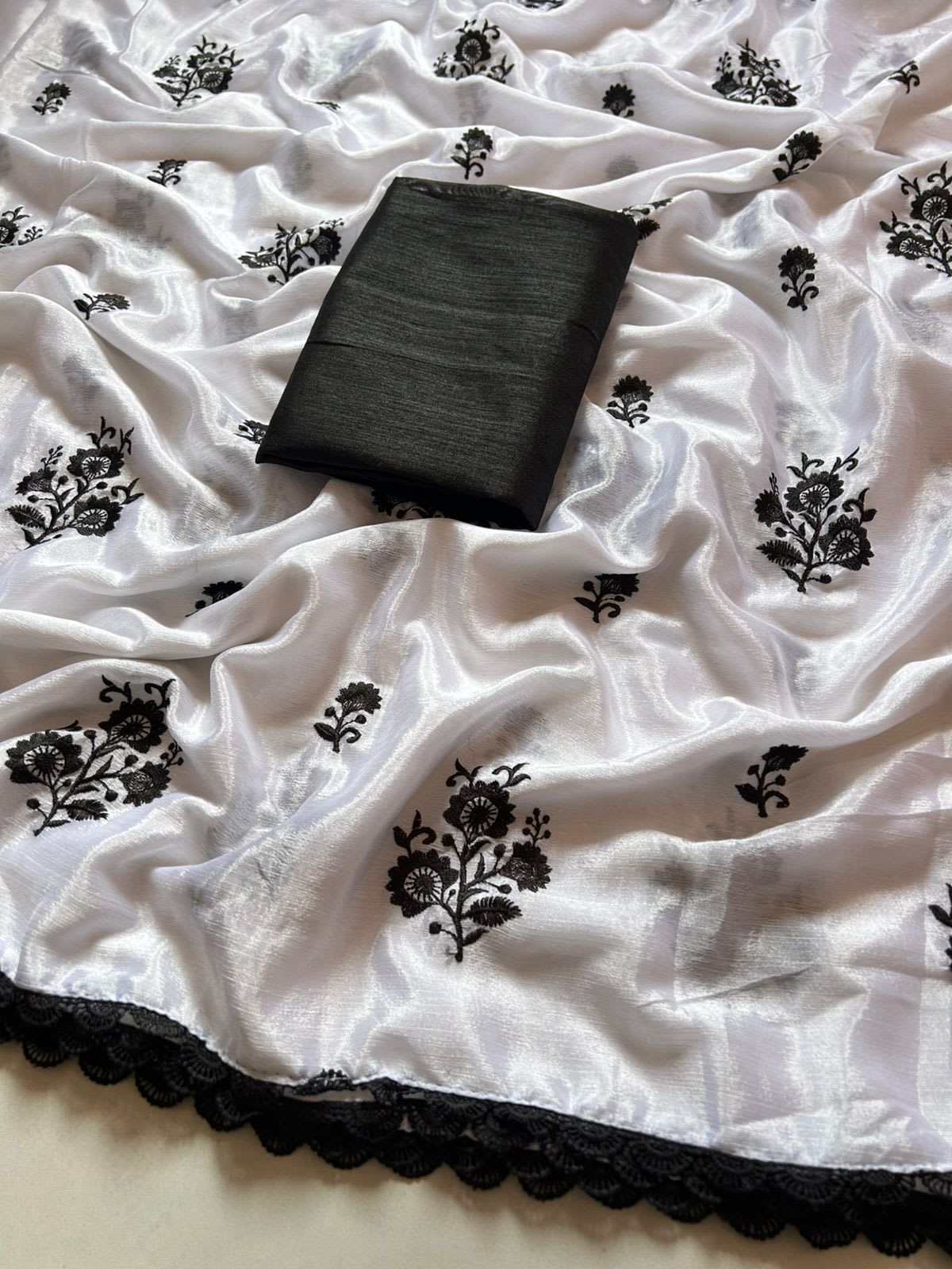 Chainon Silk Saree with Embroidery & Sequins Border – Budget Special Collection - View 2