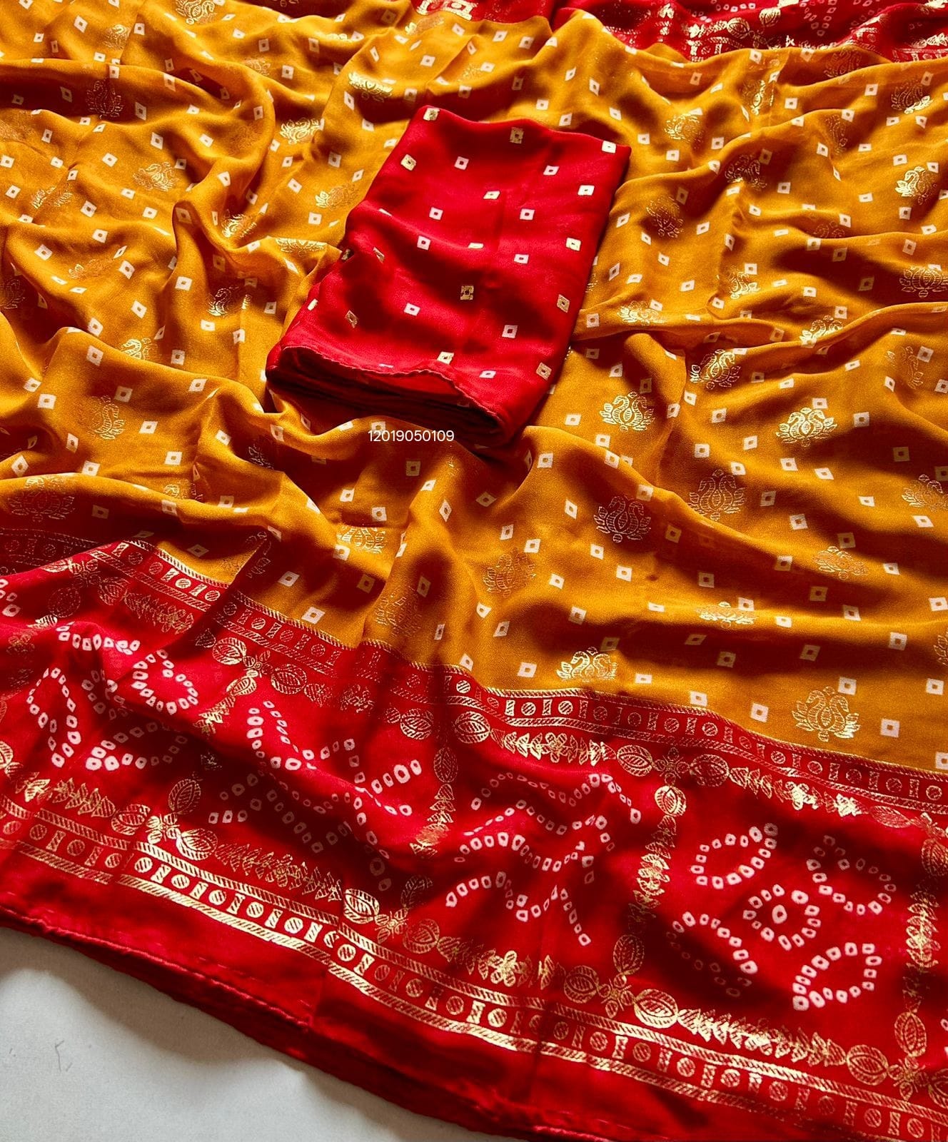 Trending Bandhani Saree with Blouse - View 4