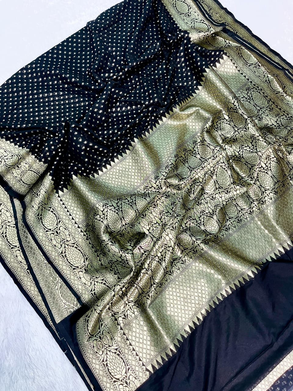 Banarasi Soft Semi Kataan Silk Saree - Banarasi Soft Semi Kataan Silk Saree Online India - Buy at ₹1999 - Image 1