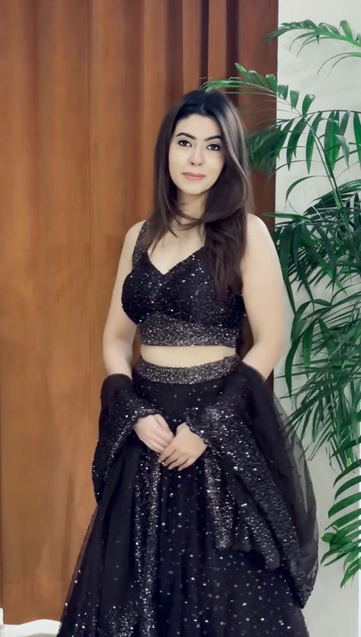 Black Net Lehenga Choli Set with Sequins & Zari Work - View 4