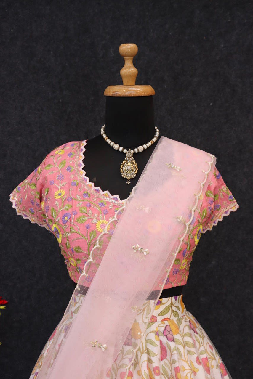 Exclusive Lehenga Choli Set - View 5
