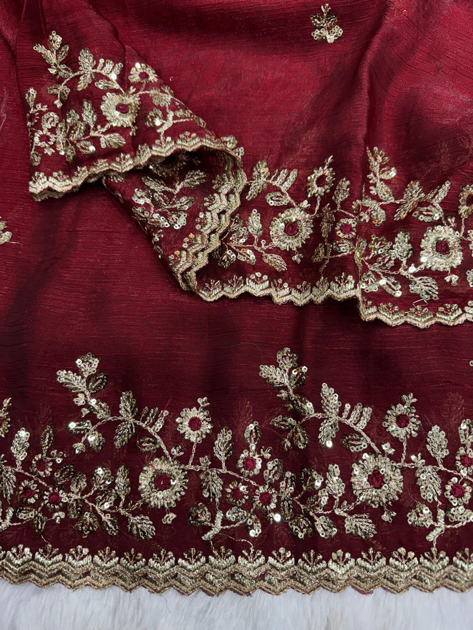 A Fandy Chiffon Sequins Embroidered Saree - View 7