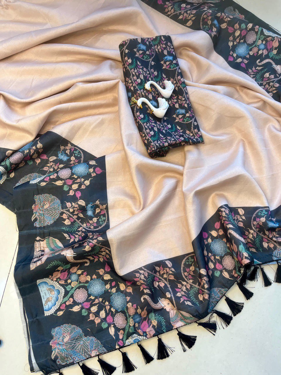 A Heavy Handloom Tussar Silk Saree with Gajraj Chitrakala Digital Print - View 5