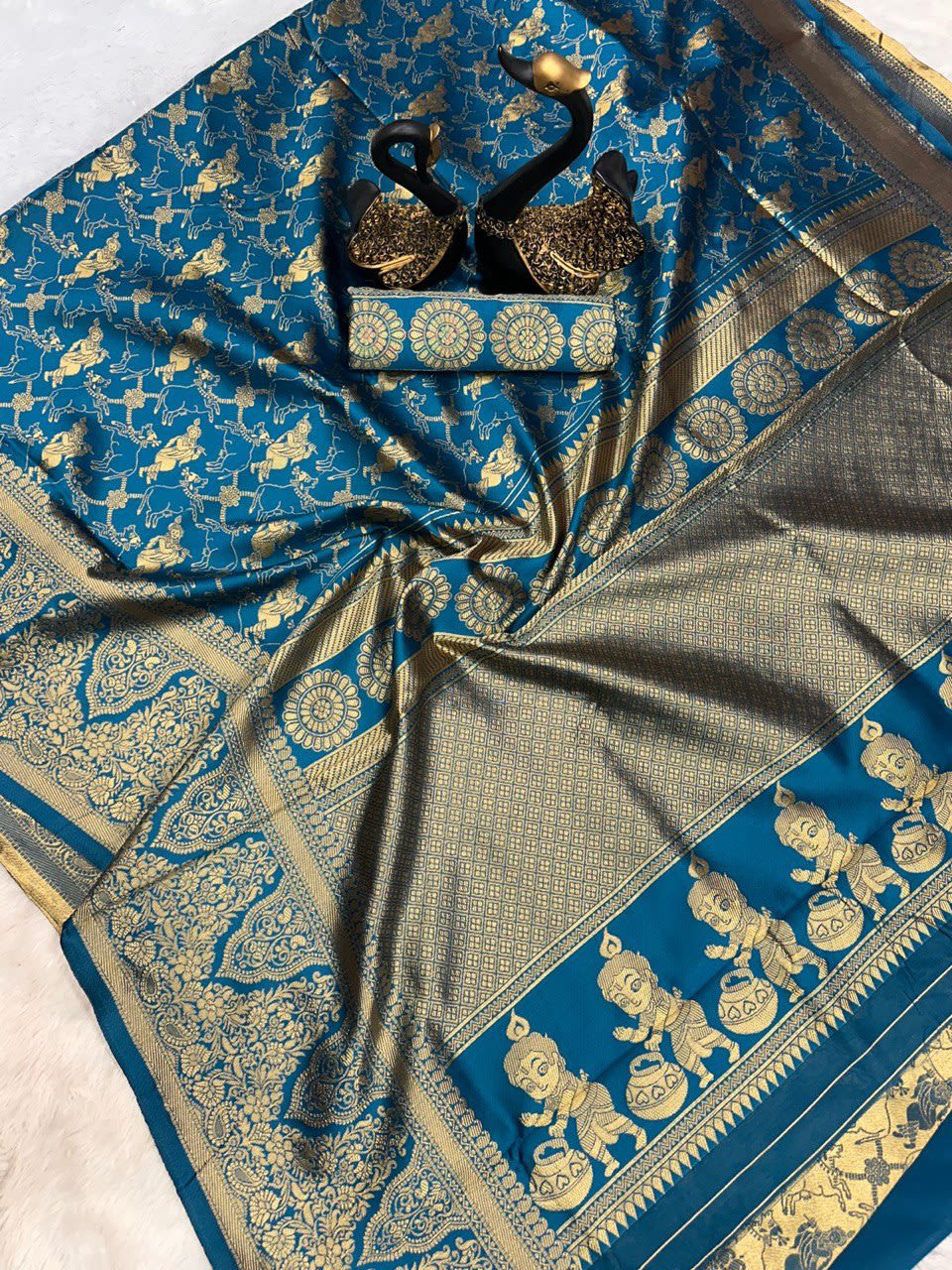 Enchanting Organic Banarasi Silk Saree - Krishna Special Design - View 9