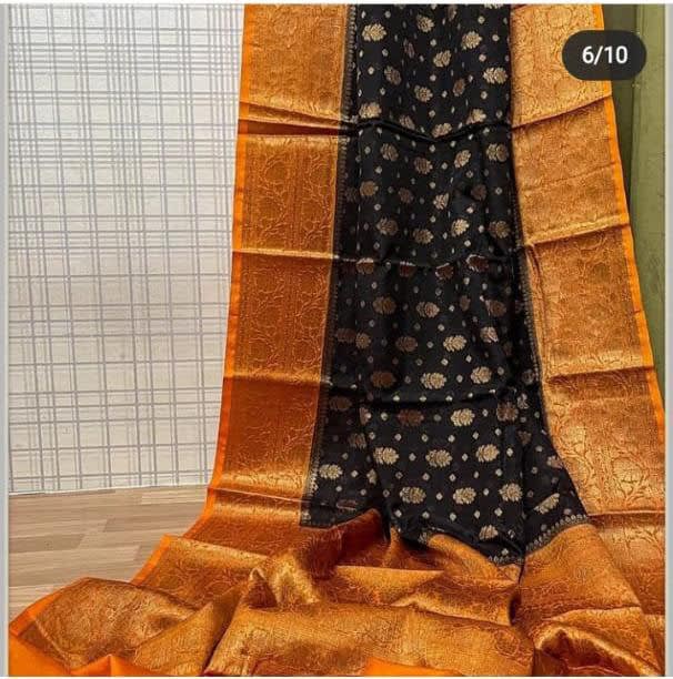 A City of Banaras - Exquisite Banarasi Semi-Georgette Silk Saree - View 5