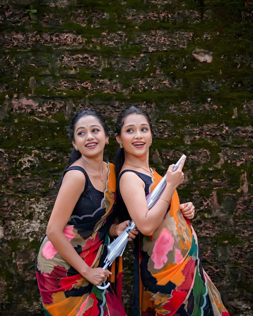 A Premium Marshmallow Georgette Saree with Mosaic Digital Print - View 4