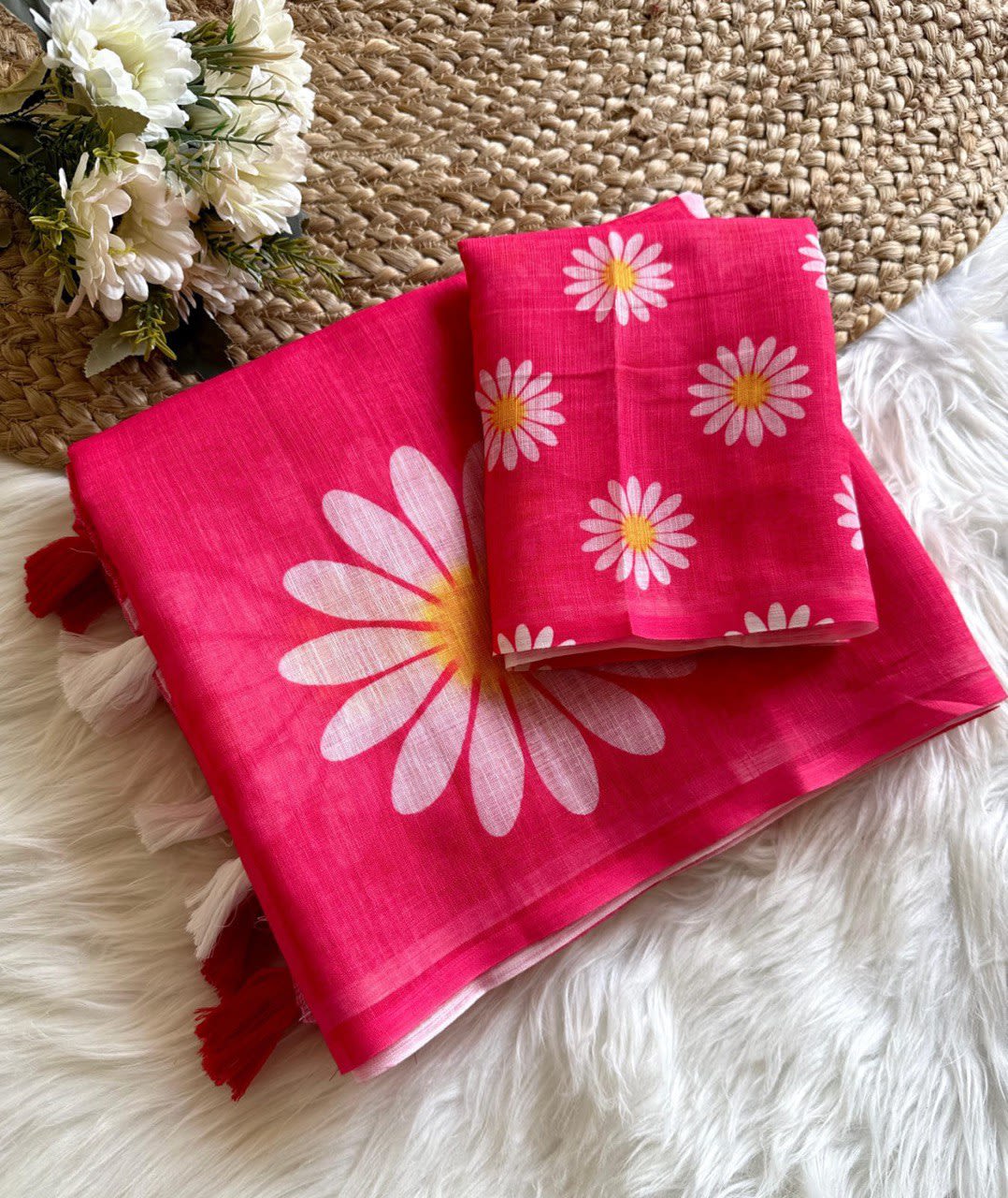 A Pure Linen Digital Floral Saree - View 9