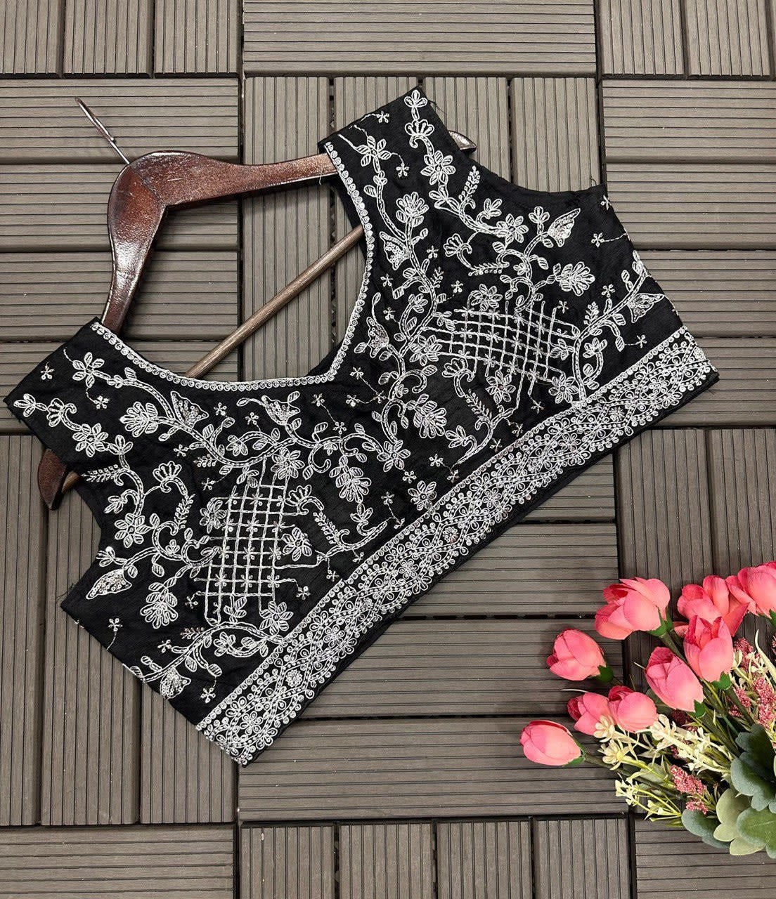 A New Super Trending Ready-to-Wear Embroidery Saree - View 7