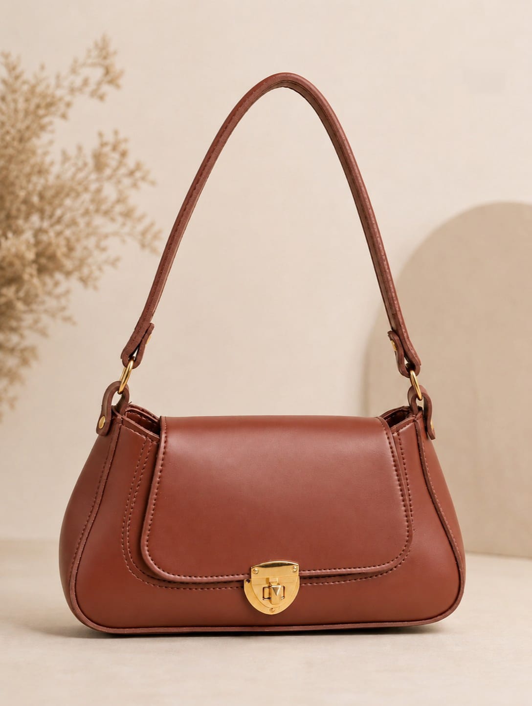 Classic Flap Shoulder Purse for Women  Premium Leather Look Handbag Black