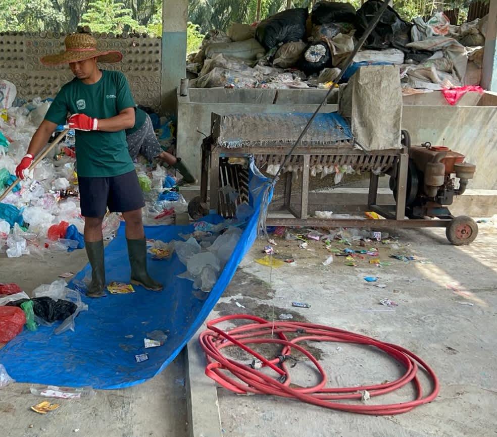 24-10 sorting plastic
