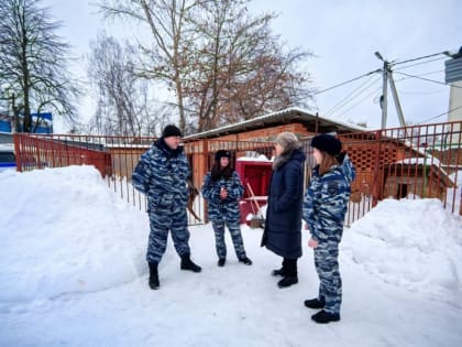 Общественница в Воскресенске проверила Центр кинологической службы