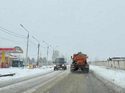 В Ступине идет активная очистка дорог от снега
