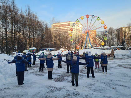 Активные долголеты Ленинского округа отметили День зимних видов спорта