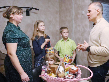 Семье участника СВО из Ступина помогут получить выплаты на детей