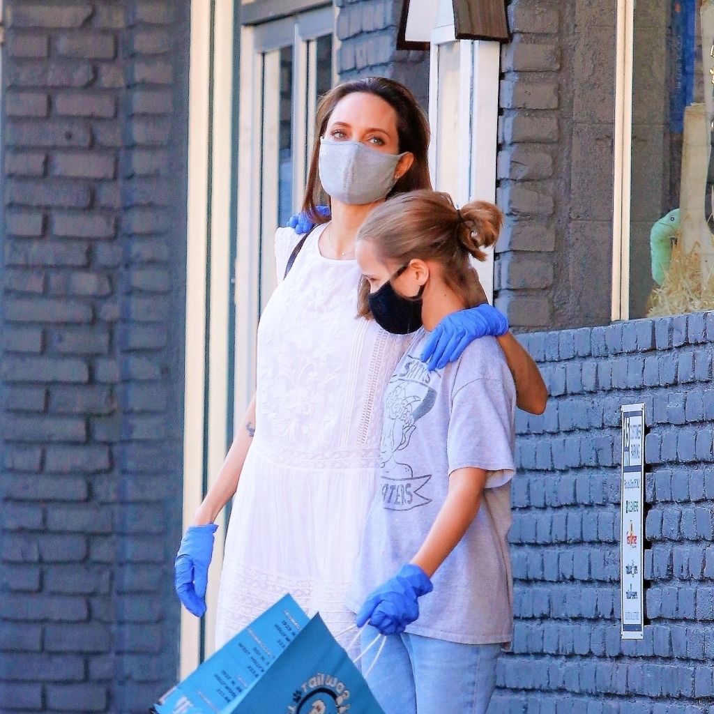 ブラピよ お前もか 離婚後初の真剣交際のお相手は29歳年下美女 海外セレブウォッチャーさかいもゆるの セレブ胸キュン 通信 Mi Mollet ミモレ 明日の私へ 小さな一歩