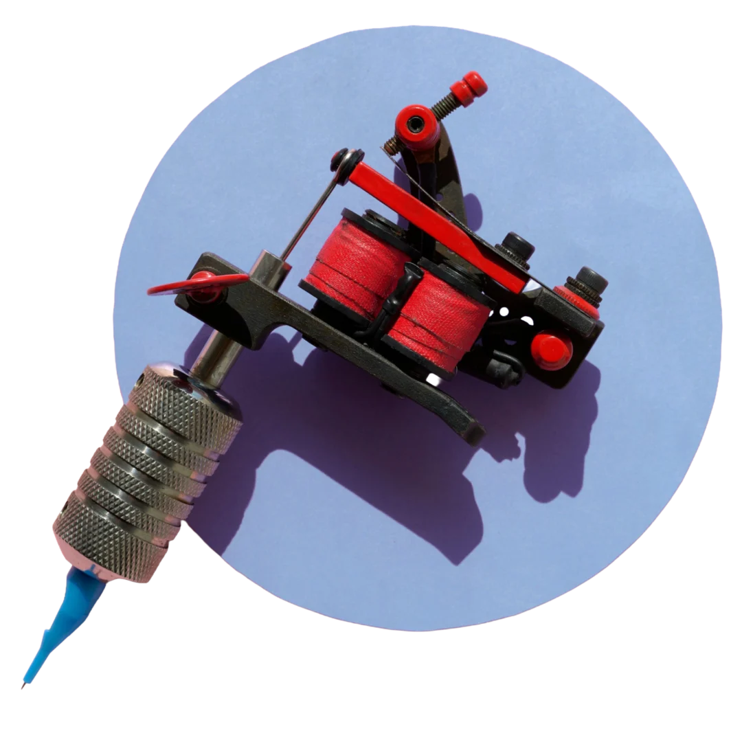 Tattoo-Website auf Smartphone und Laptop mit Galerieansicht