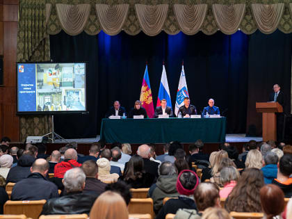 Глава Сочи Алексей Копайгородский провел сход граждан микрорайона Центральный