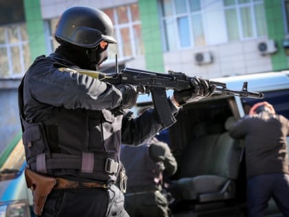Вымогателей крупной суммы денег задержали оперативники ФСБ на Кубани