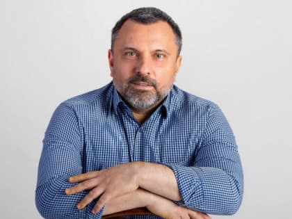 Дмитрий Лоцманов поздравляет ейчан со светлым праздником Воскресения Христова