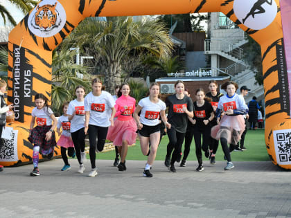 В Сочи в рамках празднования 8 Марта организовали адресные поздравления