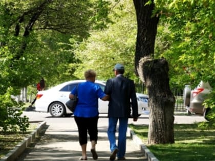 Власти планируют освободить от налогов работающих пенсионеров