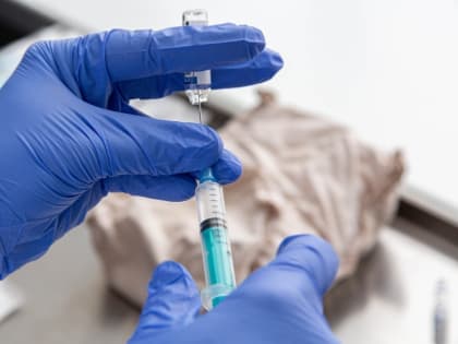 Крымская ЦРБ приглашает жителей города и района на вакцинацию от коронавируса