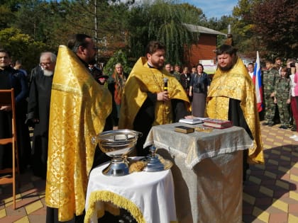 Мы молоды, и наши  помыслы светлы