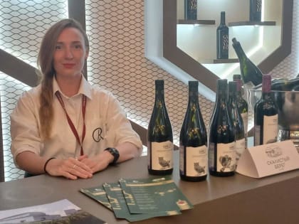 Вино из Анапы представили в Северной столице
