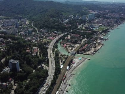 Две волны чиновников на неделе принесло в Сочи