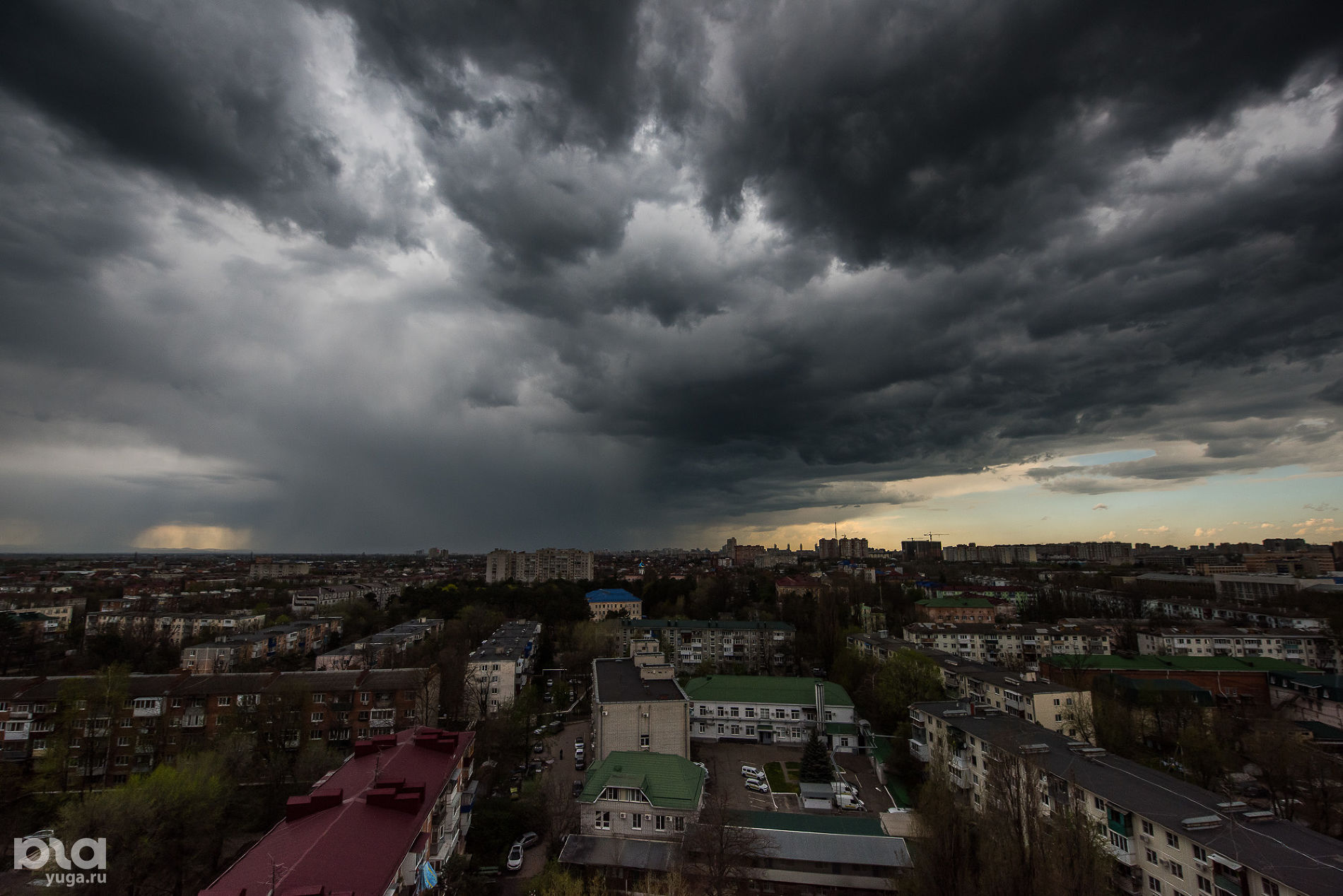 Погода на кубани на неделю. Непогода в Краснодаре. Гроза в Краснодарском крае. Ветер в Краснодаре. Непогода в Краснодарском крае.