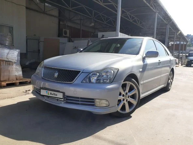 Toyota Crown 2004 3 0