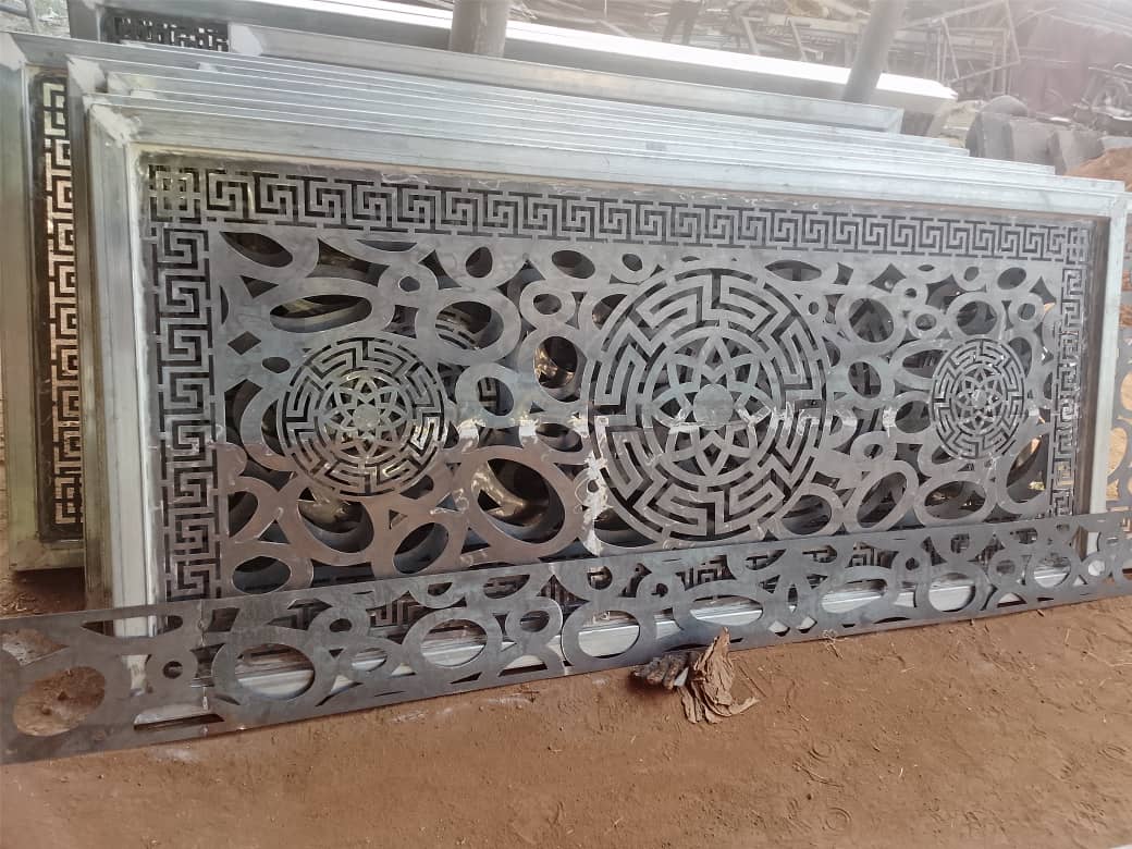 Portail et autres ouvrage de ferronerie