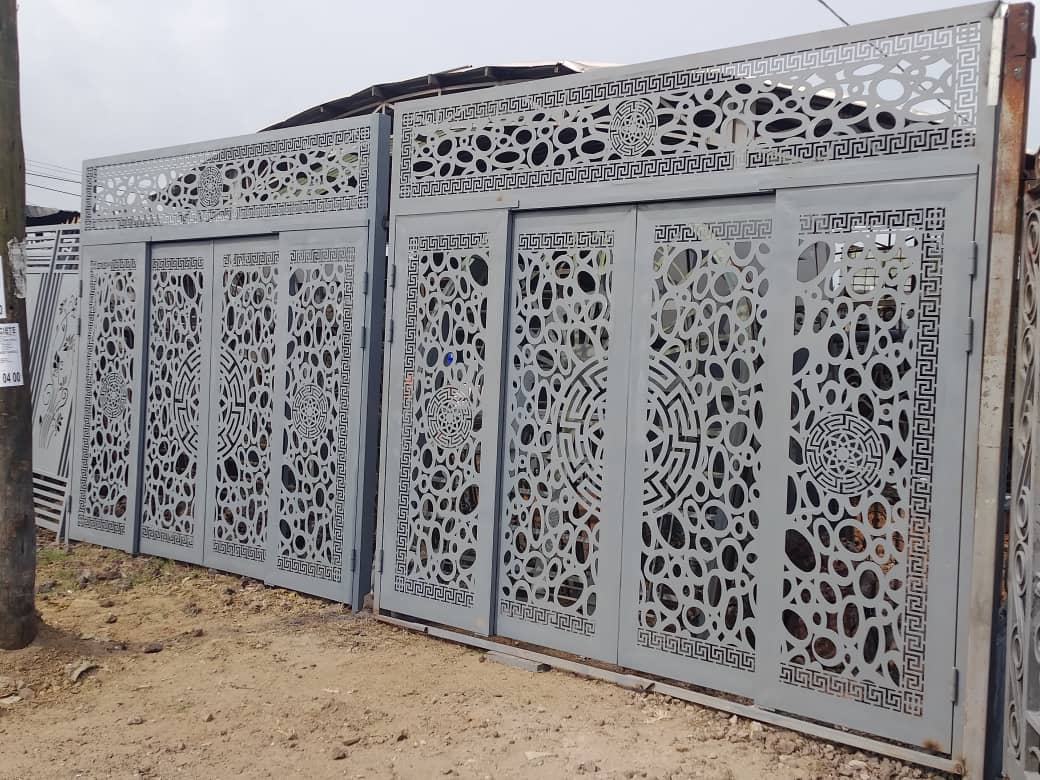 Portail et autres ouvrage de ferronerie