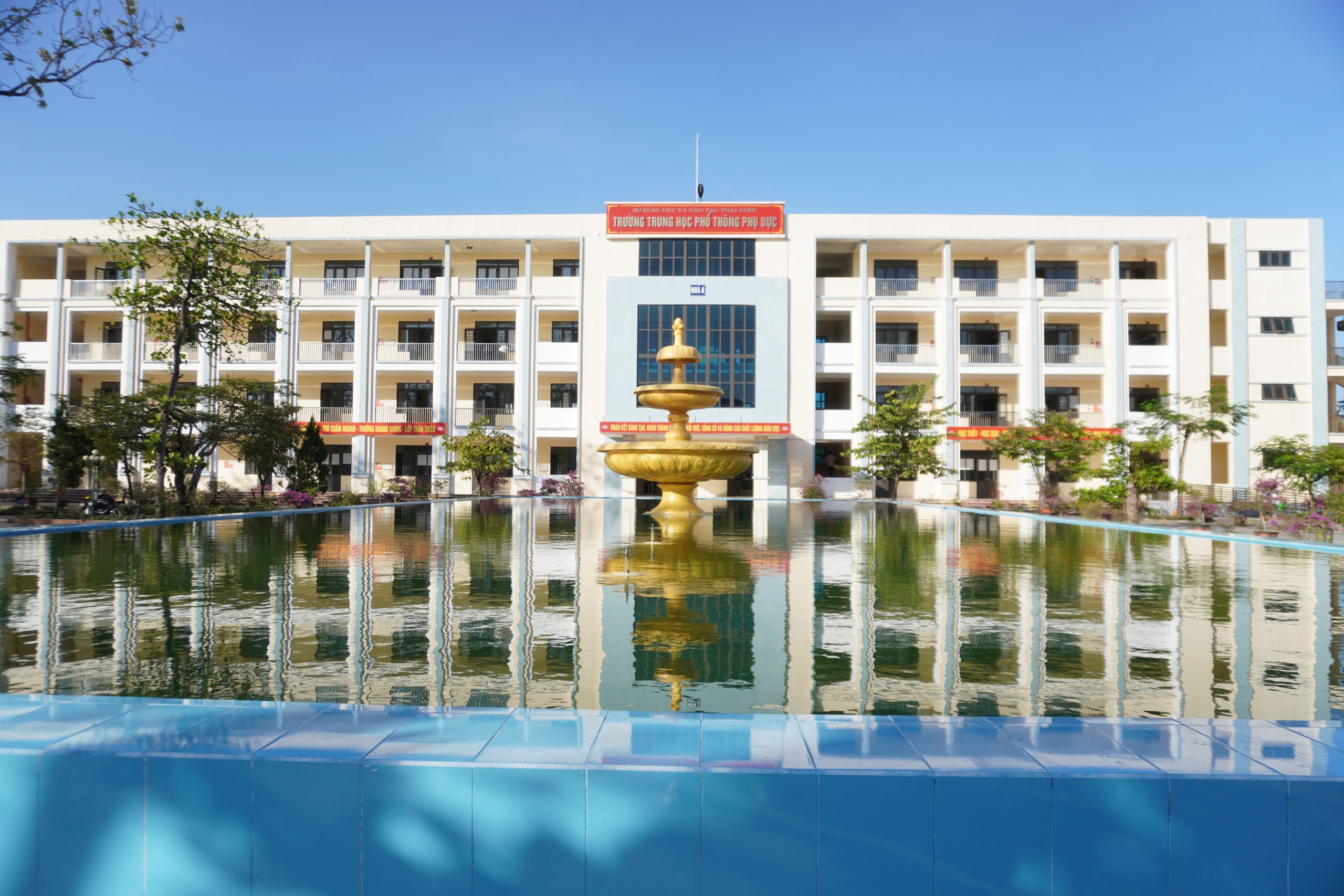 Trường THPT Phụ Dực