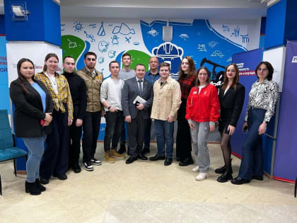 Молодой политик Югры стал модератором обсуждения национального проекта «Молодежь России»