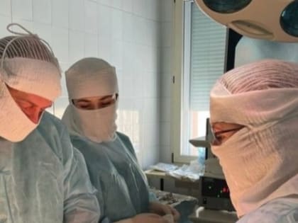 Сургутские гинекологи удалили 30-сантиметровую опухоль яичника 15-летней девочке