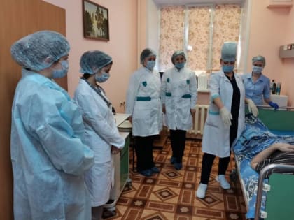 Больше 200 волонтеров в Югре прошли курсы по оказанию первой помощи