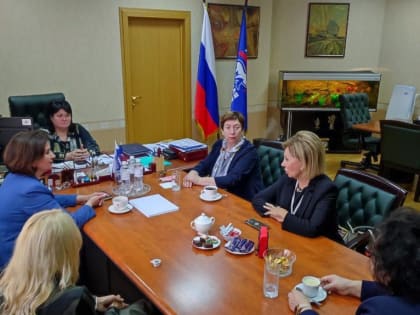Наталья Западнова встретилась с педагогами из Нижневартовска