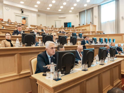 Депутаты думы Югры выбрали треть нового состава Общественной палаты округа