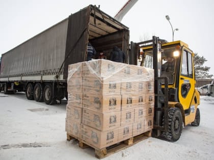 Сегодня из Сургута отправили более 70 тонн гуманитарной помощи