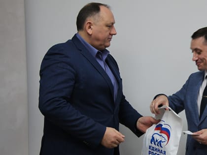 Шестеро хантымансийцев вступили в «Единую Россию»