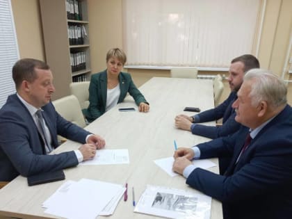 В общественной приемной депутата Думы Югры Алексея Андреева обсудили решение вопросов жителей Нижневартовска