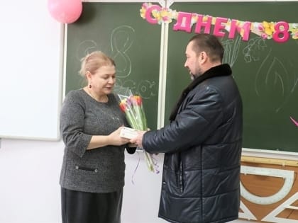 Особое внимание 8 Марта - матерям погибших при исполнении воинского долга в специальной военной операции мегионцев