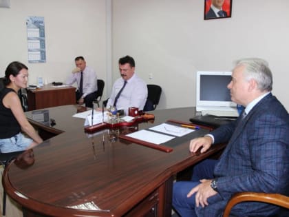 Павел Завальный и депутат Думы Югры Александр Сальников провели  совместный прием граждан