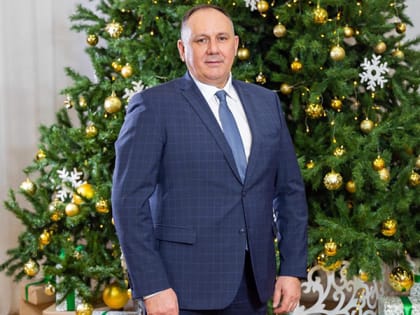 Максим Ряшин поздравляет хантымансийцев с Новым годом