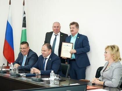 Депутаты утвердили решение об исполнении бюджета города за полугодие и рассмотрели ряд общественно значимых вопросов
