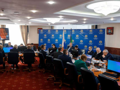 Состоялось 19-е заседание депутатской фракции «Единая Россия» в окружной Думе
