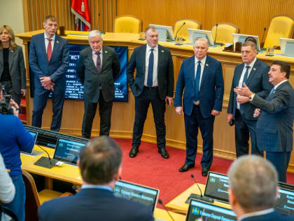 Александр Сальников принял участие во встрече с делегацией Совета Федерации