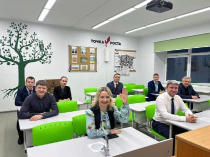 Партийный десант оценил работу «Точки роста» в Белоярском районе